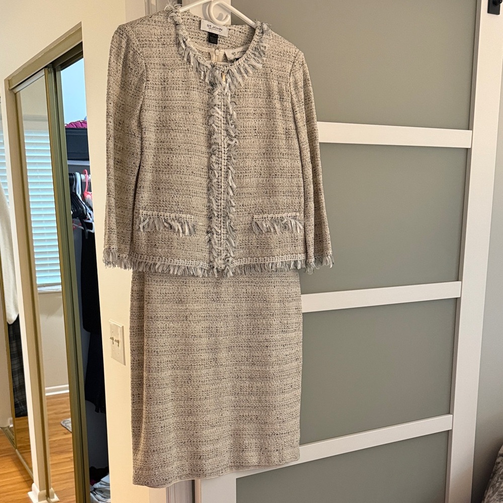St. John Chic cream Tweed Suit Set, dress and blazer size 6